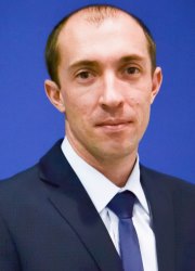 Александр Максимов