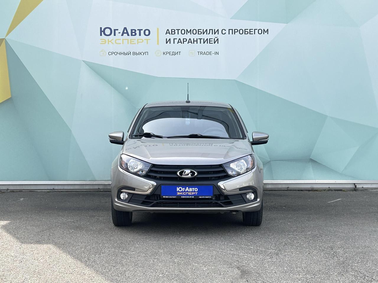 Автосалоны Юг-Авто Эксперт | Купить б/у LADA Granta #CLUB Серый 1.6 MT 16  кл (106 л. с.) 2020 года по цене 845 000 рублей с пробегом в Краснодаре