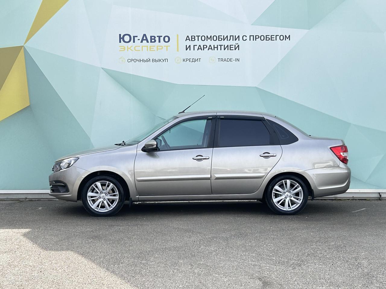 Автосалоны Юг-Авто Эксперт | Купить б/у LADA Granta #CLUB Серый 1.6 MT 16  кл (106 л. с.) 2020 года по цене 845 000 рублей с пробегом в Краснодаре