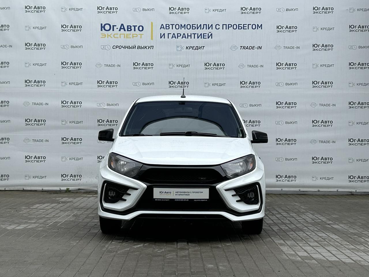 Автосалоны Юг-Авто Эксперт | Купить б/у LADA Granta Белый 1.6 MT 8кл (87 л.  с.) 2020 года по цене 742 000 рублей с пробегом в Новороссийске