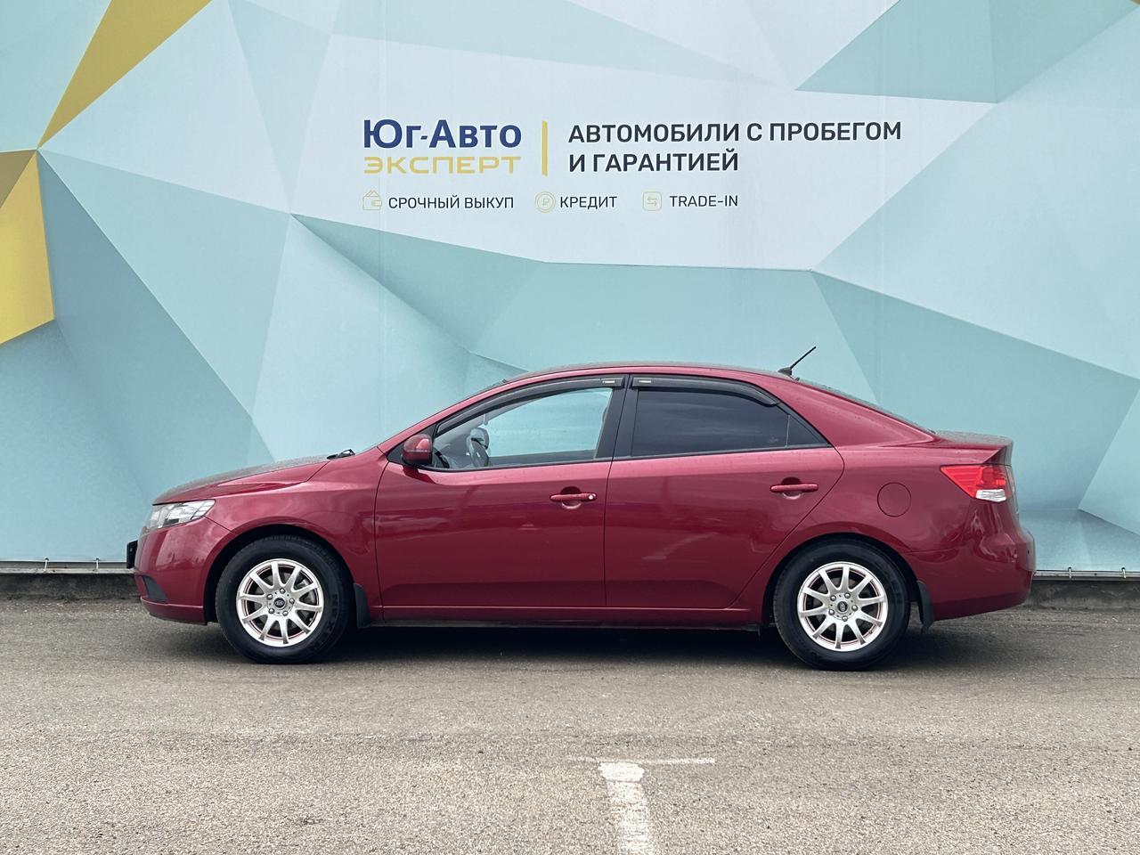 Автосалоны Юг-Авто Эксперт | Купить б/у Kia Cerato Красный 1.6 MT (126 л.  с.) 2010 года по цене 989 000 рублей с пробегом в Краснодаре