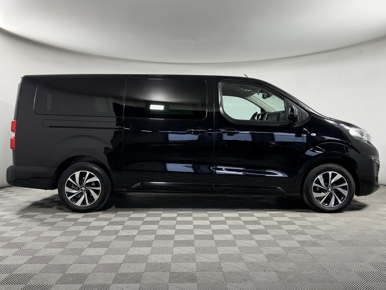 Peugeot Traveller  Active Long