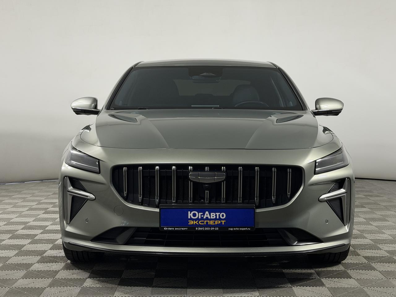 Geely Preface  Флагман