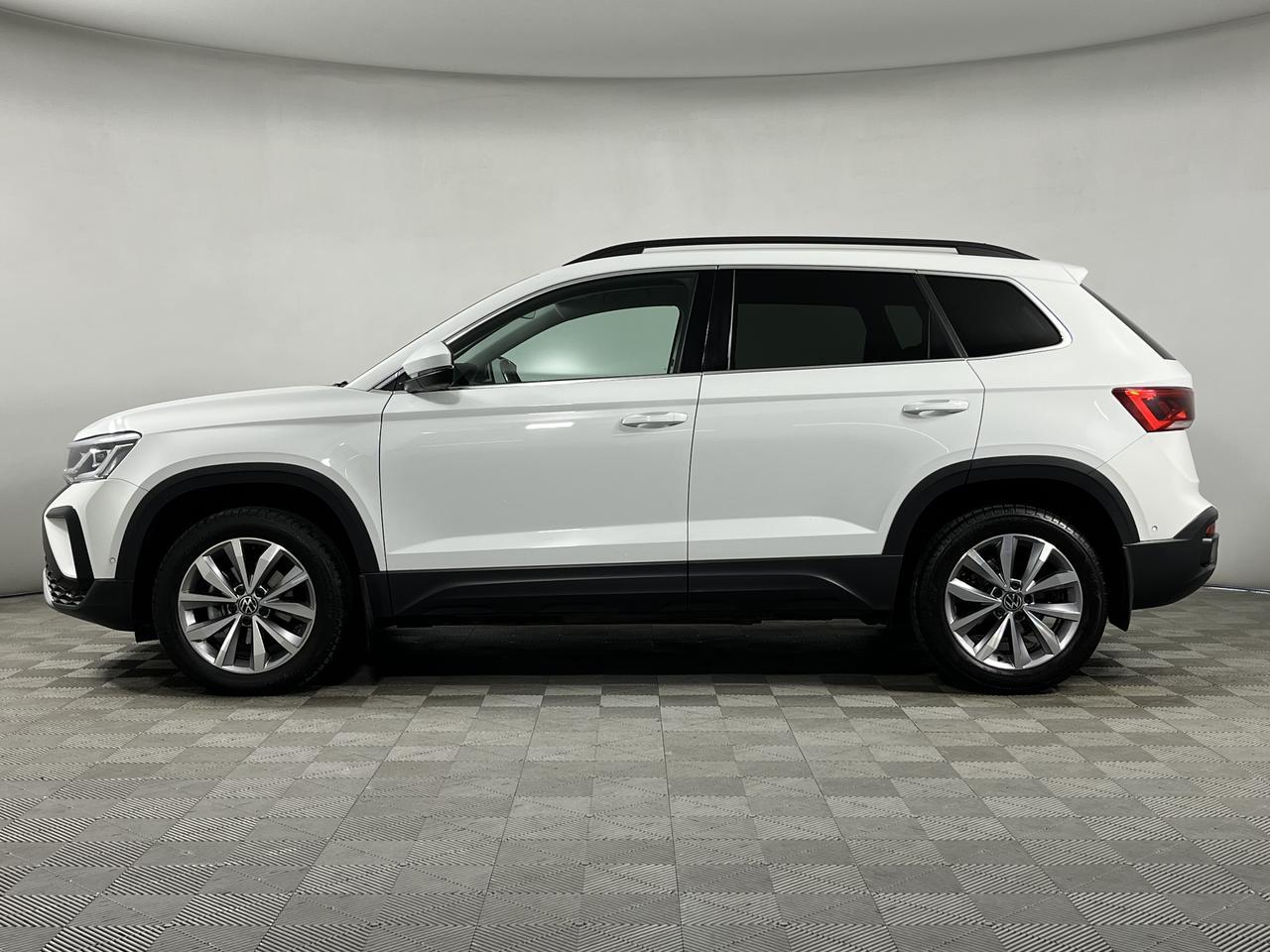 Volkswagen Taos  
